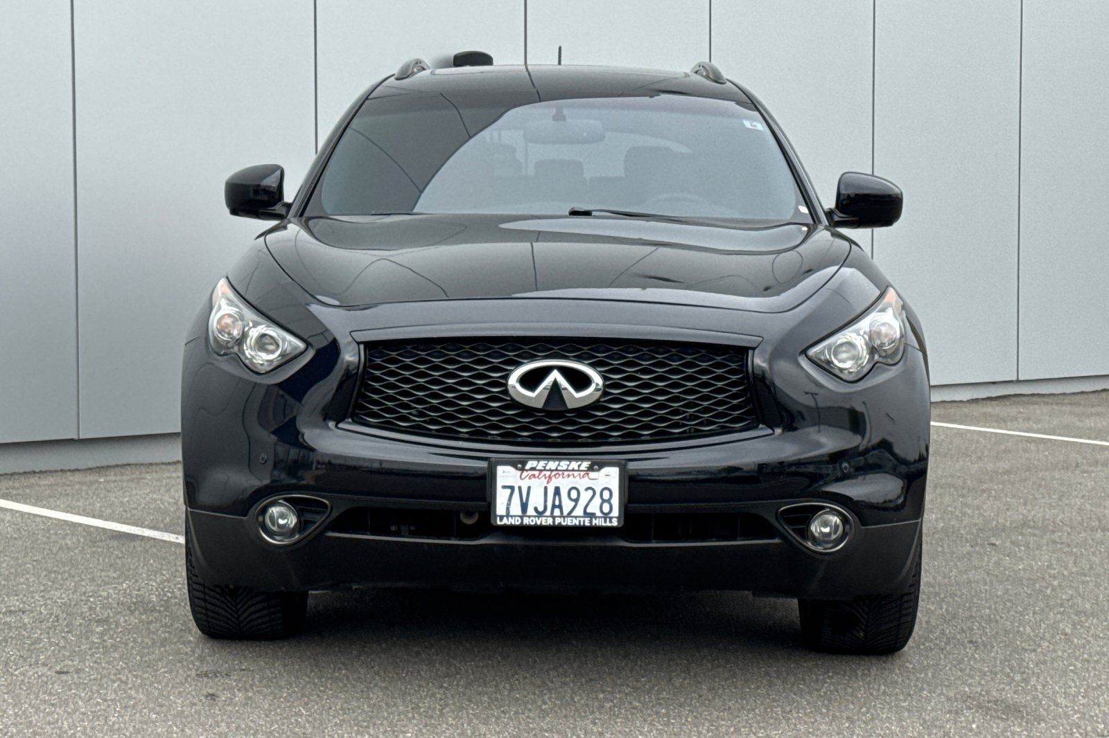 Used 2017 INFINITI QX70 2WD w/ Premium Package image 8