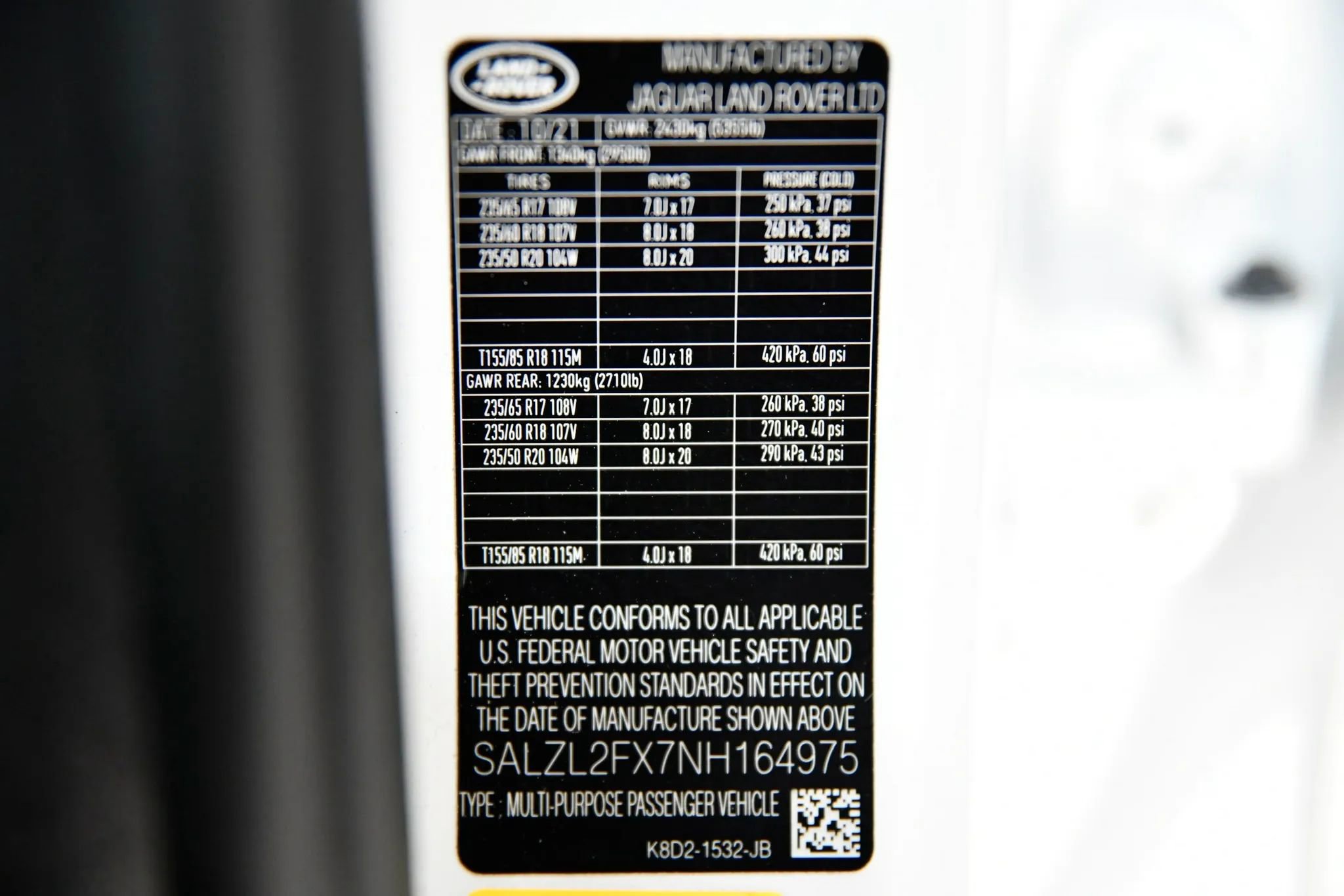 Used 2022 Land Rover Range Rover Evoque R-Dynamic SE image 29