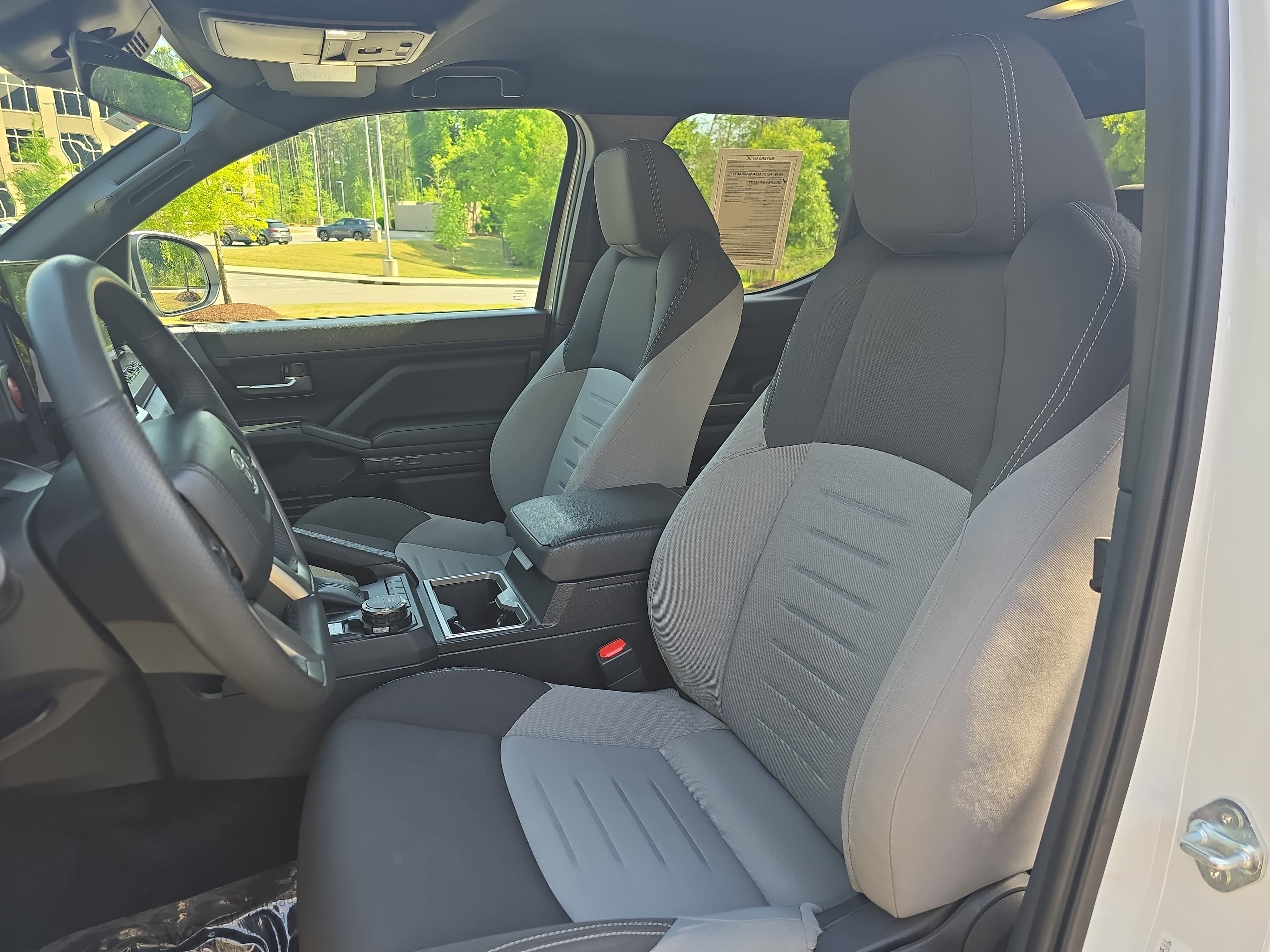 Used 2025 Toyota Tacoma TRD Sport image 17