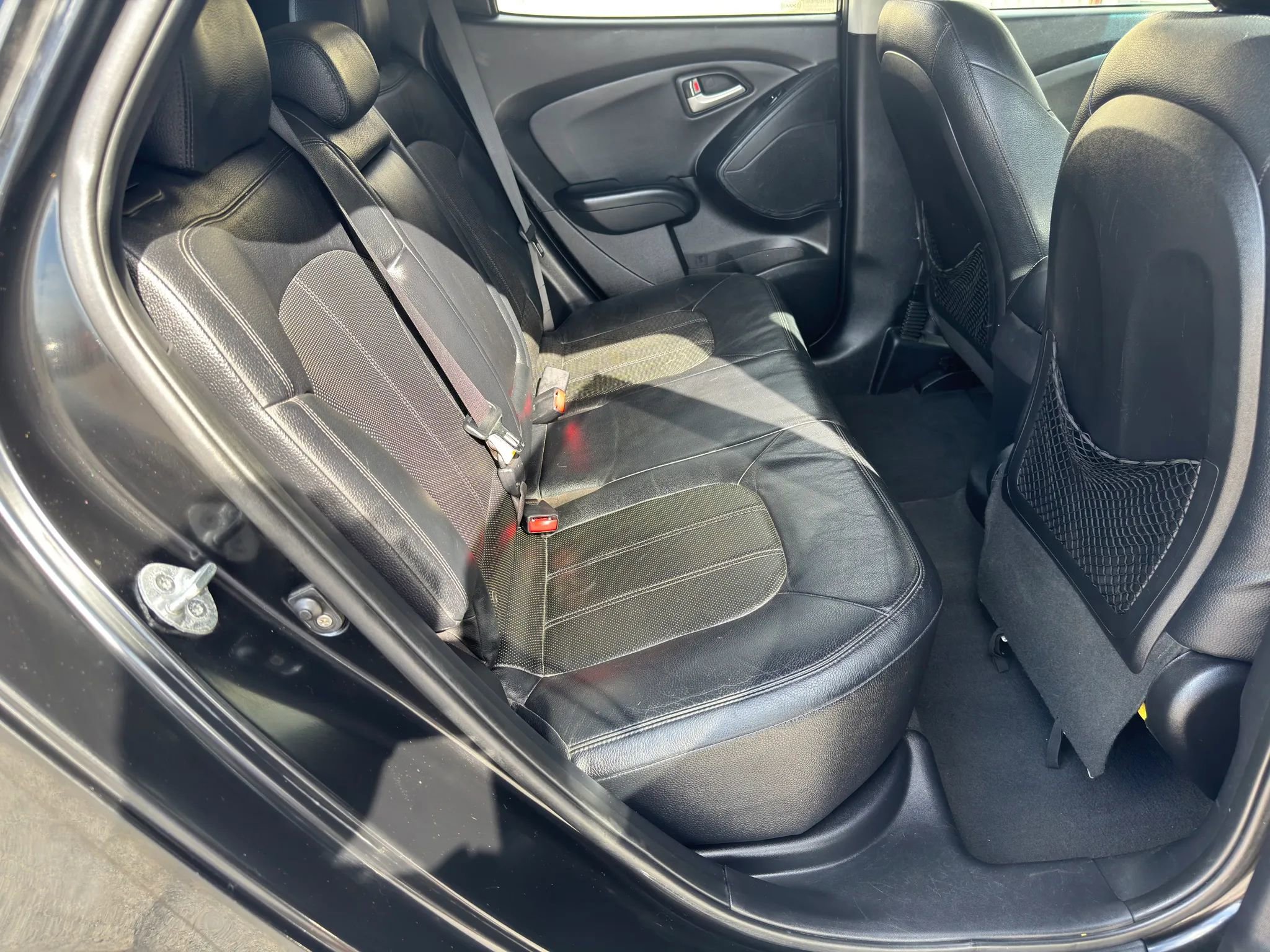 Used 2013 Hyundai Tucson Limited w/ Premium Pkg image 12