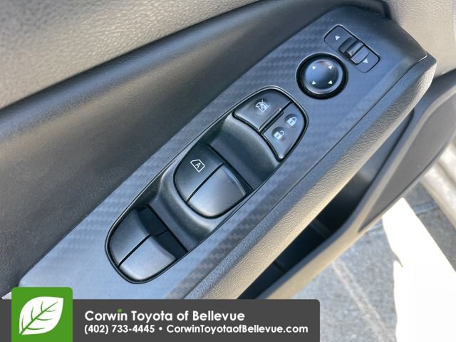 Used 2025 Nissan Altima 2.5 SV FWD image 19