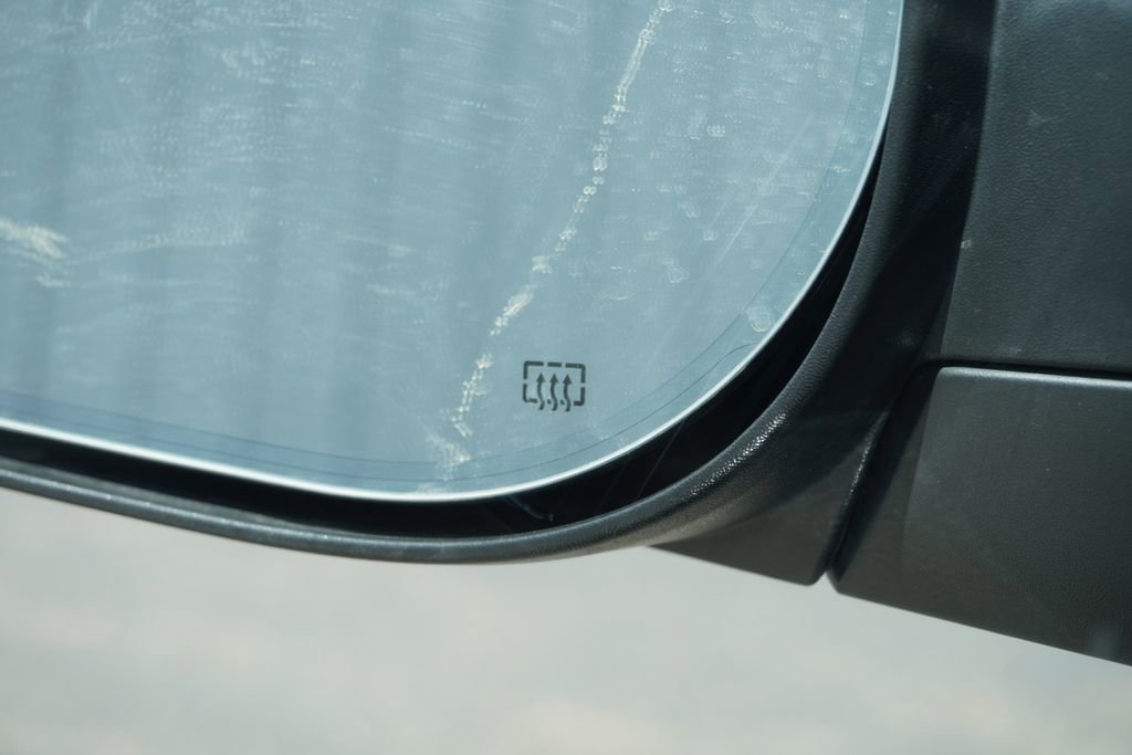 Used 2023 Nissan Titan Platinum Reserve w/ Off Road Protection Package image 39