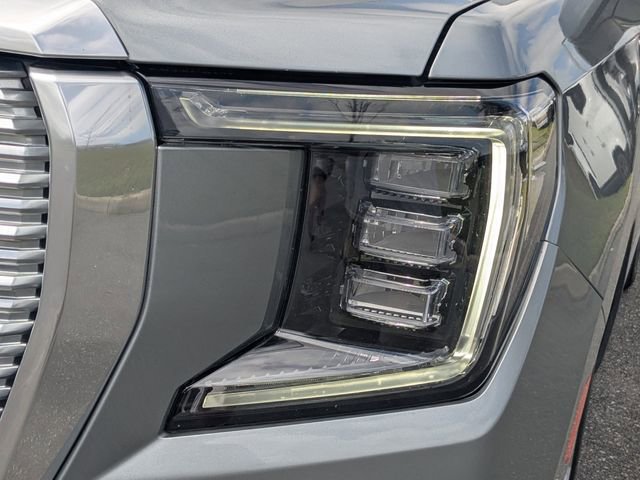 Used 2023 GMC Yukon Denali image 10