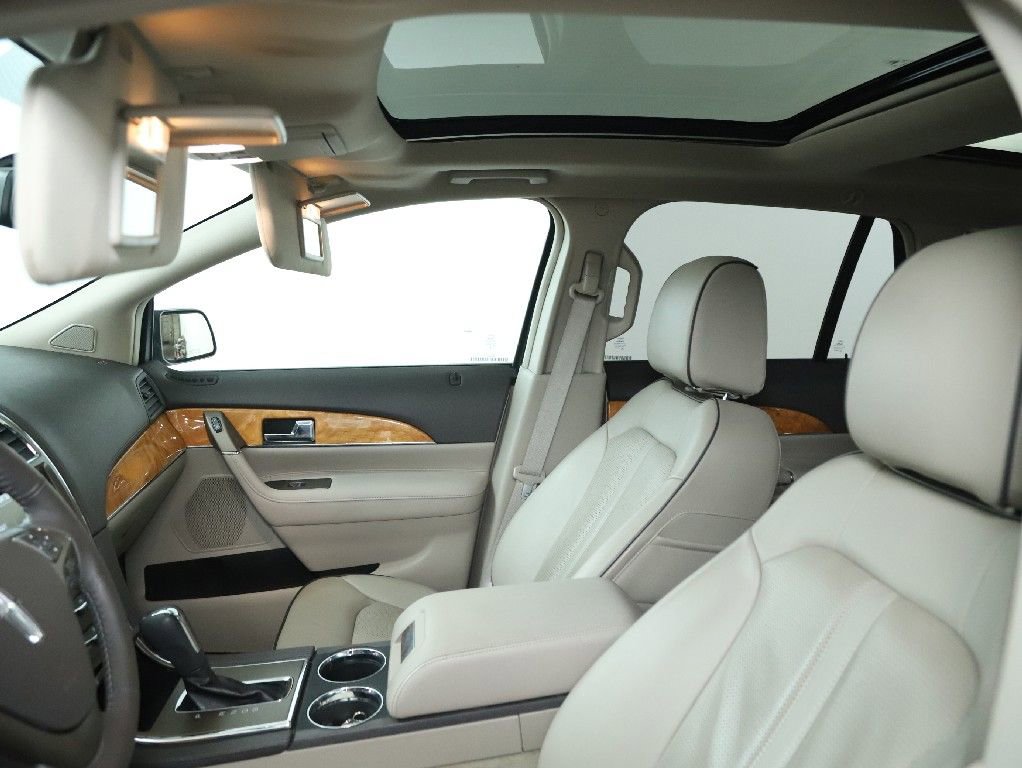 Used 2015 Lincoln MKX Base w/ Equipment Group 102A image 21