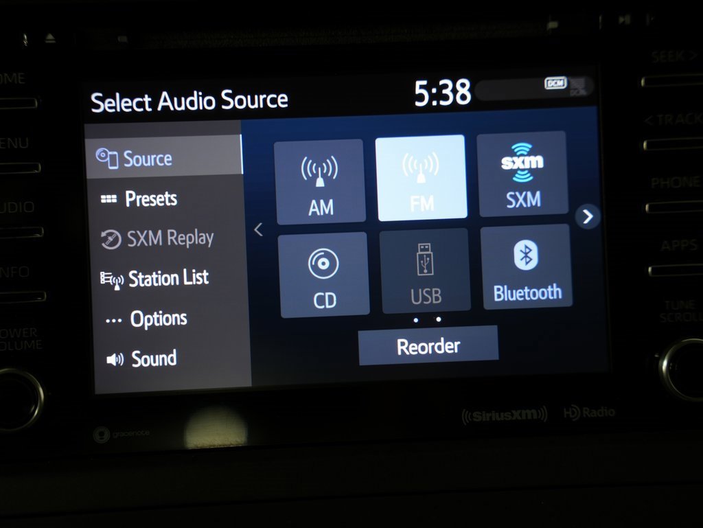 Used 2018 Toyota Sienna LE image 22