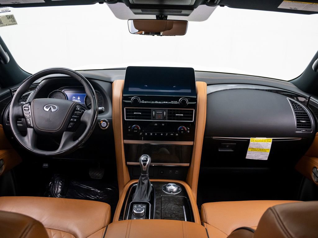 Used 2023 INFINITI QX80 Sensory w/ All-Season Package AWD/4WD image 10