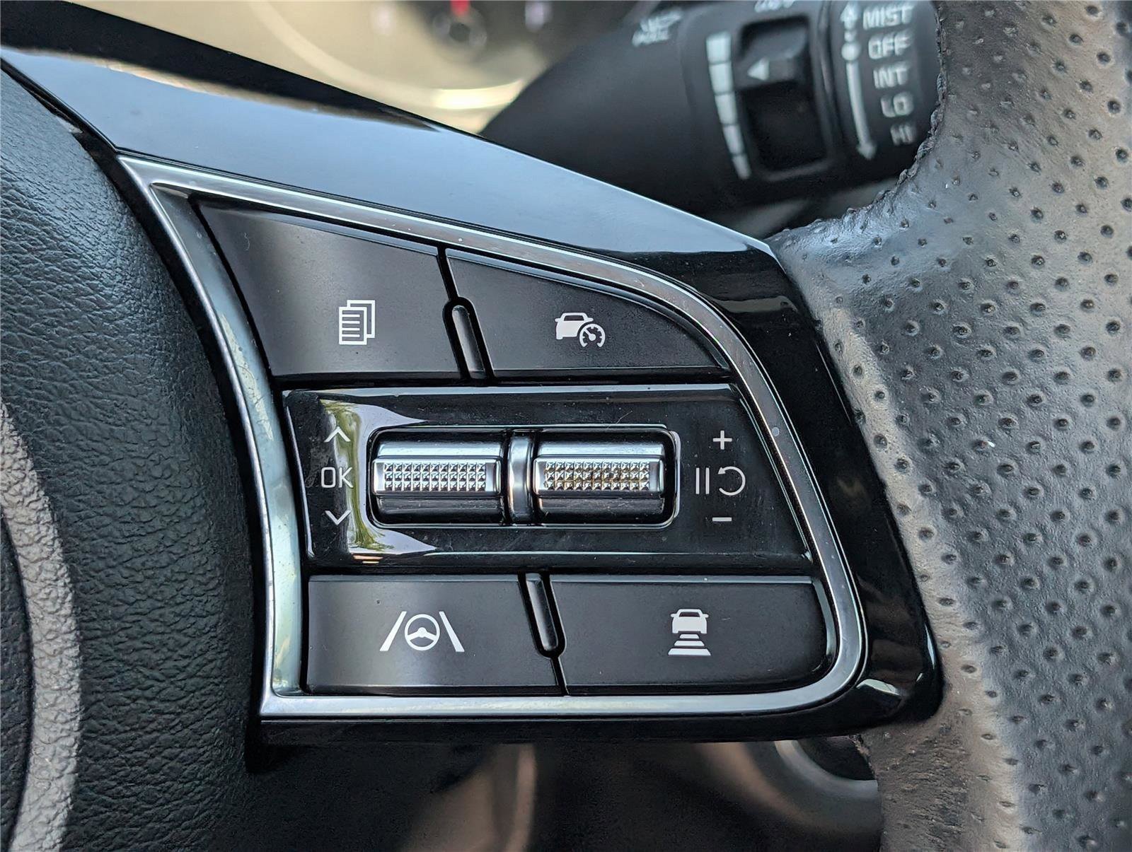 Used 2022 Kia Forte GT-Line w/ GT-Line Technology Package FWD image 21