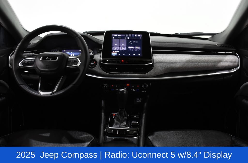 Used 2025 Jeep Compass Latitude w/ Sun & Sound Group AWD/4WD image 8