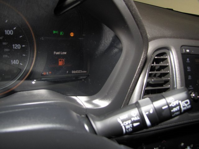 Used 2021 Honda HR-V EX image 4