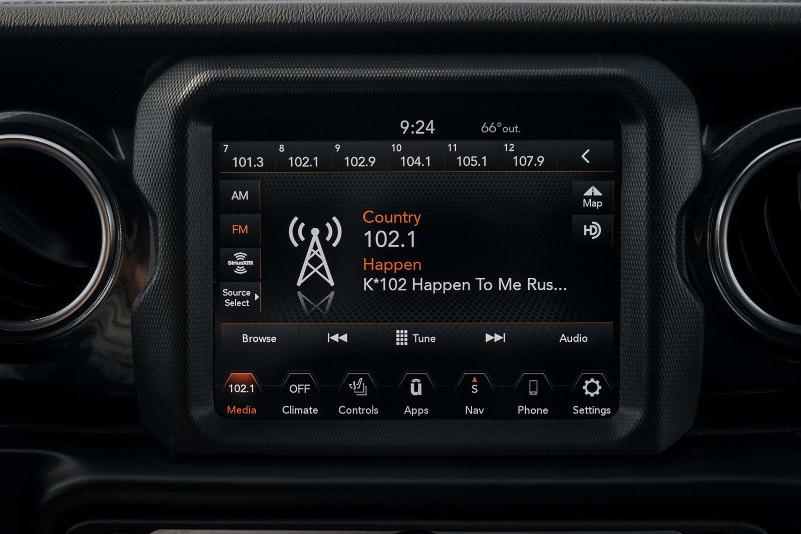 Used 2021 Jeep Wrangler Unlimited Sahara image 14