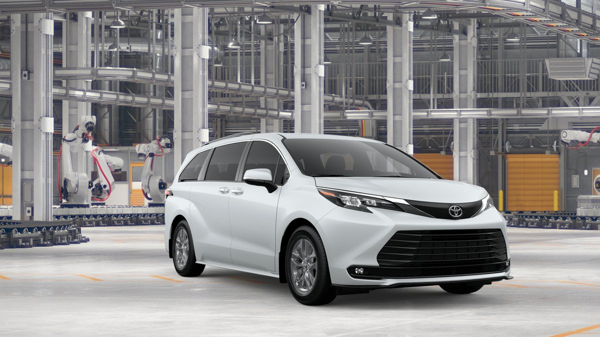 New 2026 Toyota Sienna XLE AWD/4WD image 15