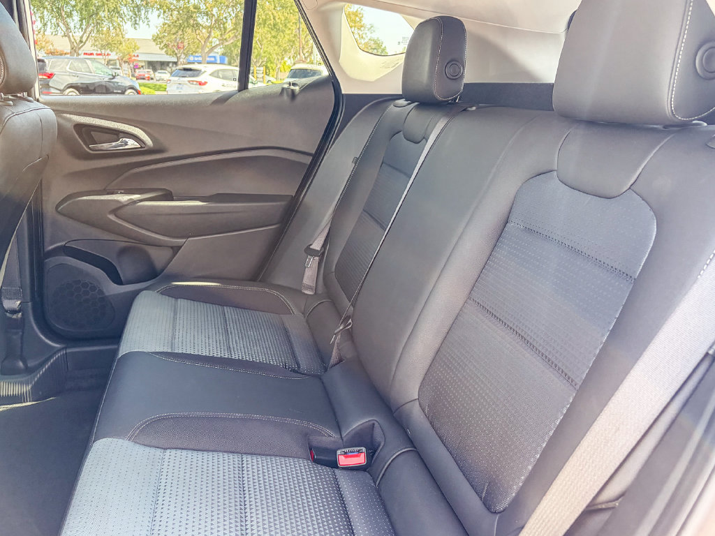 Used 2026 Chevrolet Trax LT w/ LT Convenience Package FWD image 39