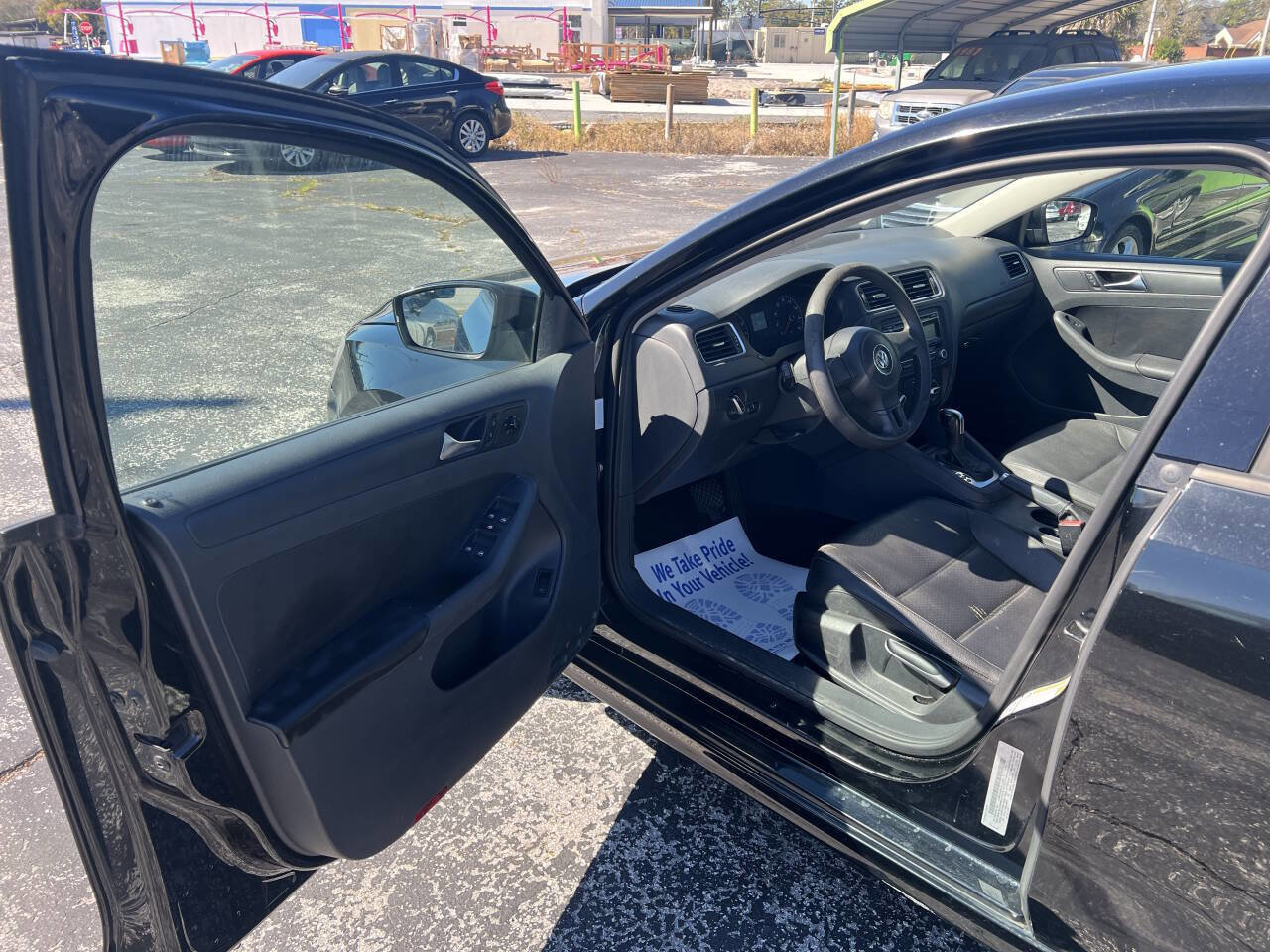 Used 2011 Volkswagen Jetta SE image 9