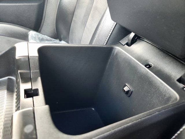 Used 2024 Jeep Grand Cherokee L Laredo image 18