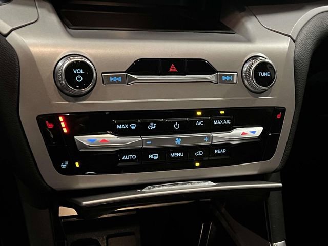 Used 2023 Ford Explorer XLT w/ Equipment Group 202A image 25