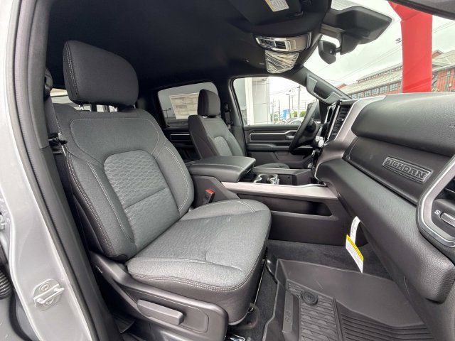 New 2026 RAM 1500 Big Horn AWD/4WD image 34