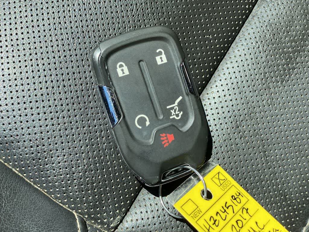 Used 2017 GMC Acadia Denali w/ Technology Package AWD/4WD image 28