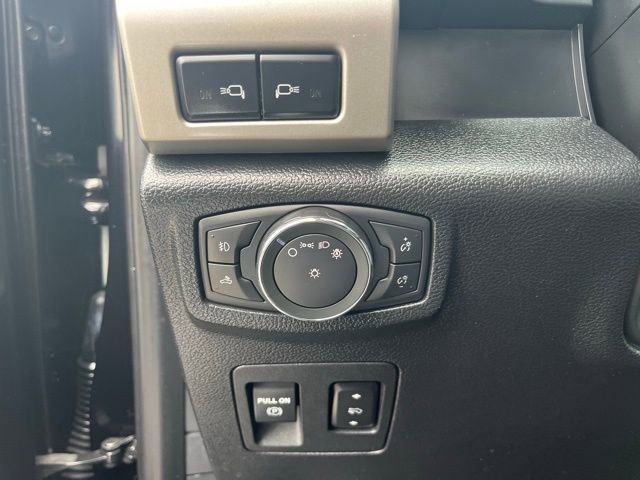 Used 2019 Ford F150 Lariat image 6