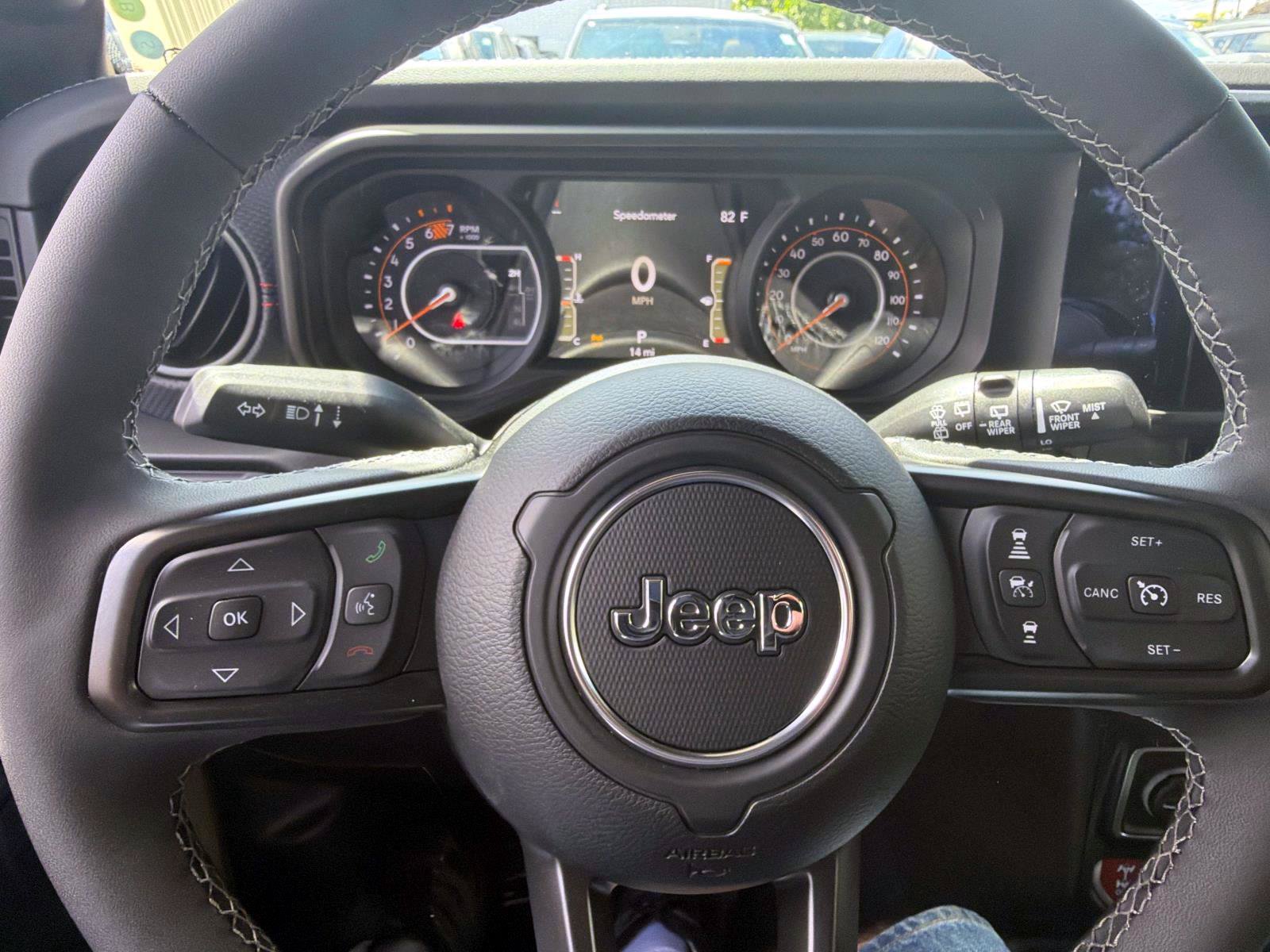 New 2026 Jeep Wrangler Unlimited Rubicon AWD/4WD image 14