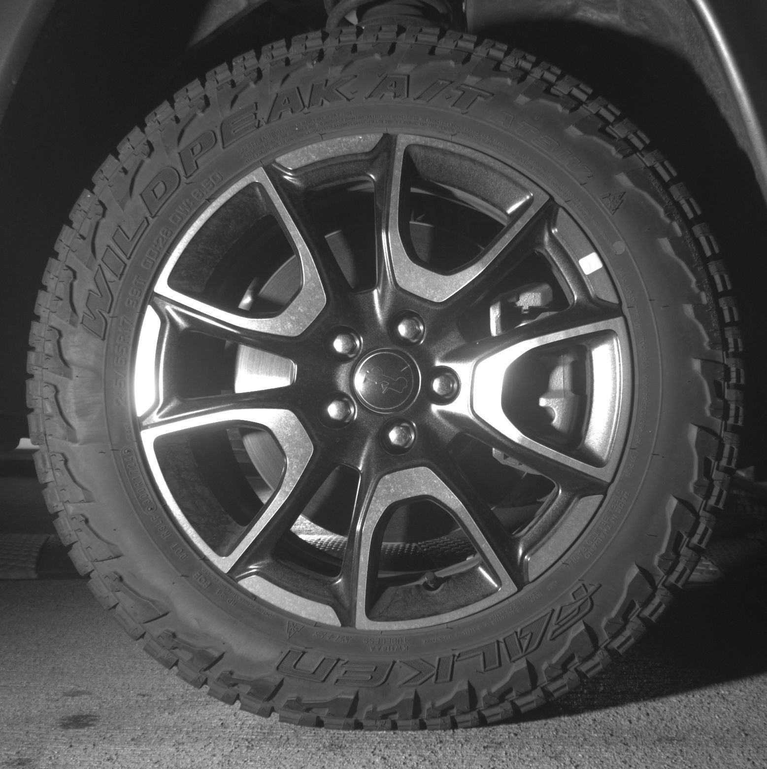 Used 2025 Jeep Compass Trailhawk image 13