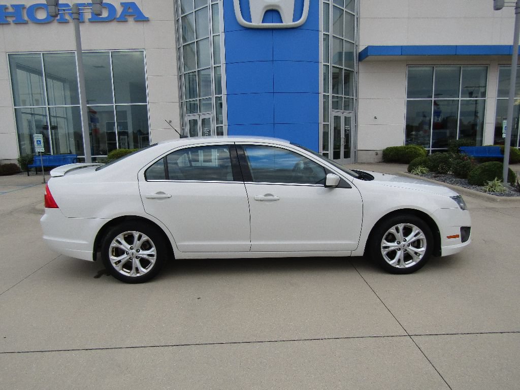 Used 2012 Ford Fusion SE FWD image 4