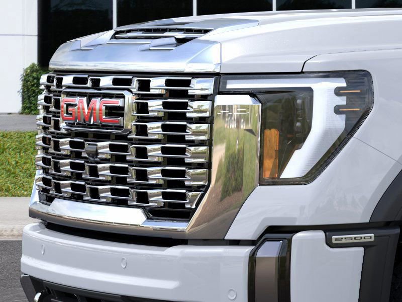 New 2026 GMC Sierra 2500 Denali w/ Denali Reserve Package image 13