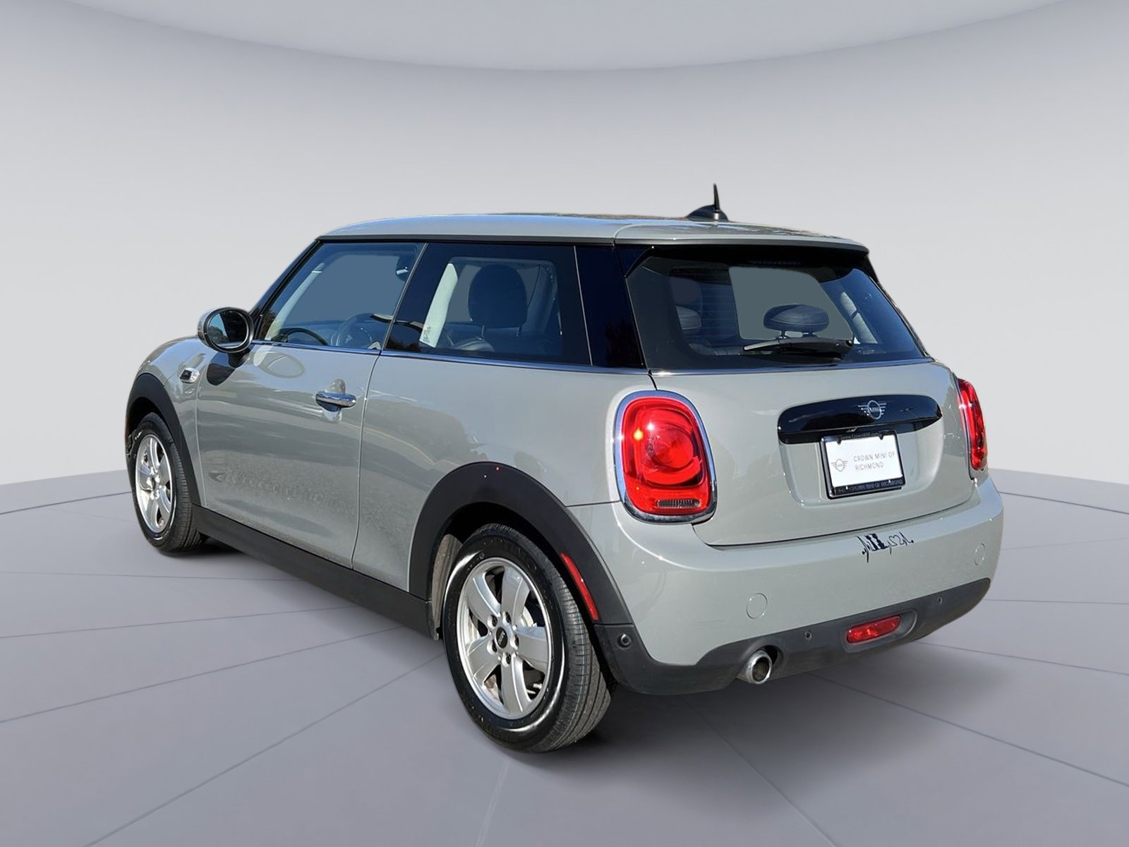 Used 2020 MINI Cooper 2-Door Hardtop image 7