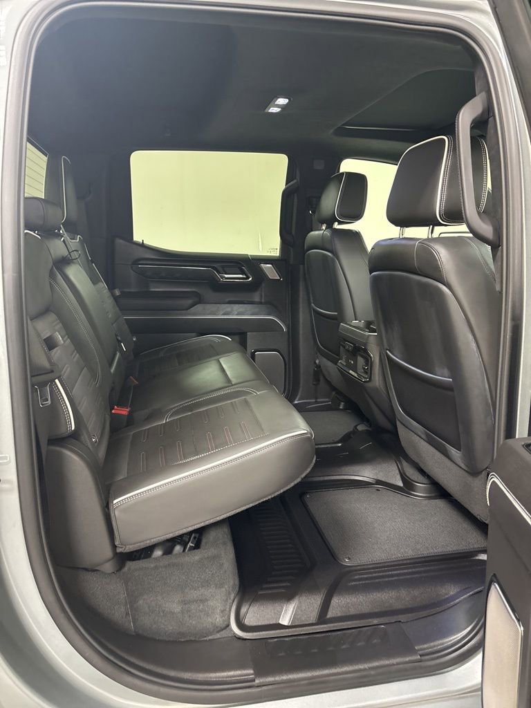 Used 2024 GMC Sierra 1500 AT4X image 34