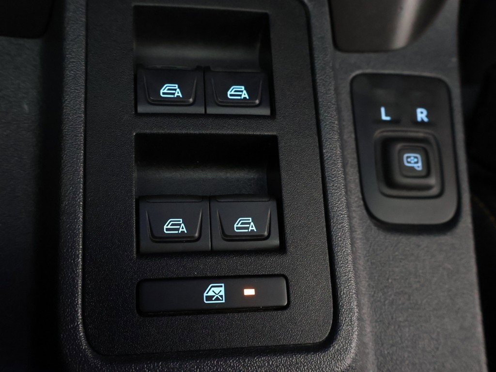 Used 2023 Ford Bronco Badlands image 42