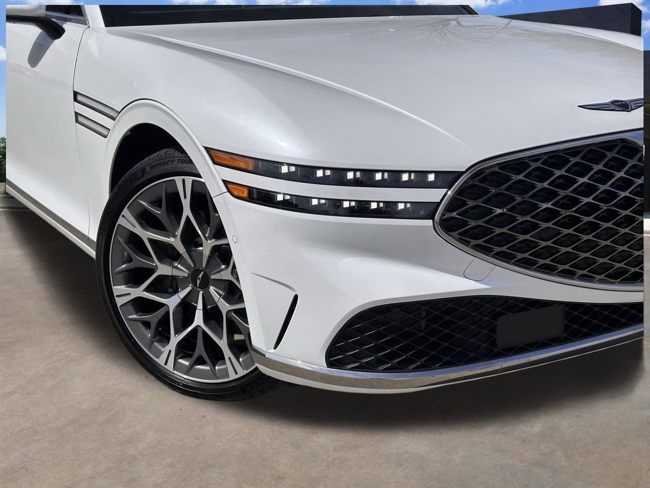 Used 2025 Genesis G90 3.5T image 2