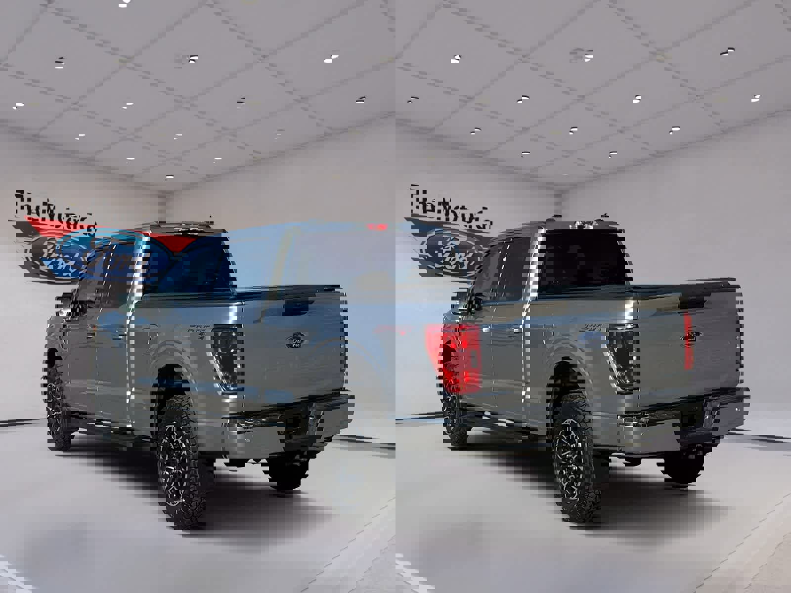 Certified 2021 Ford F150 XLT w/ Equipment Group 301A Mid image 7