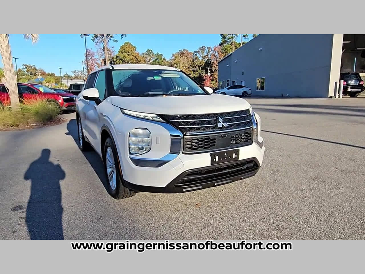 Used 2022 Mitsubishi Outlander ES image 19