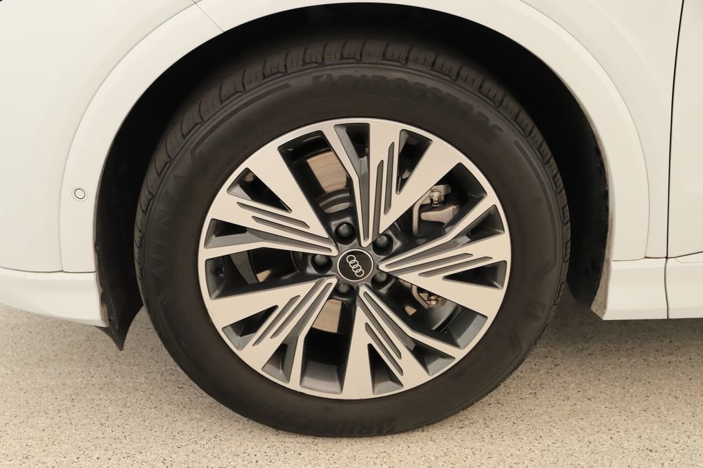 Certified 2023 Audi Q4 e-tron Premium Plus w/ Premium Plus RWD image 34
