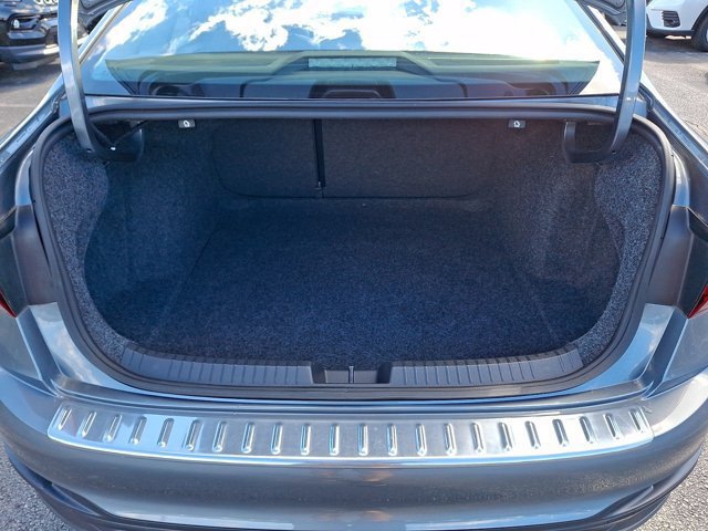 Certified 2023 Volkswagen Jetta SE w/ Panoramic Sunroof Package FWD image 35