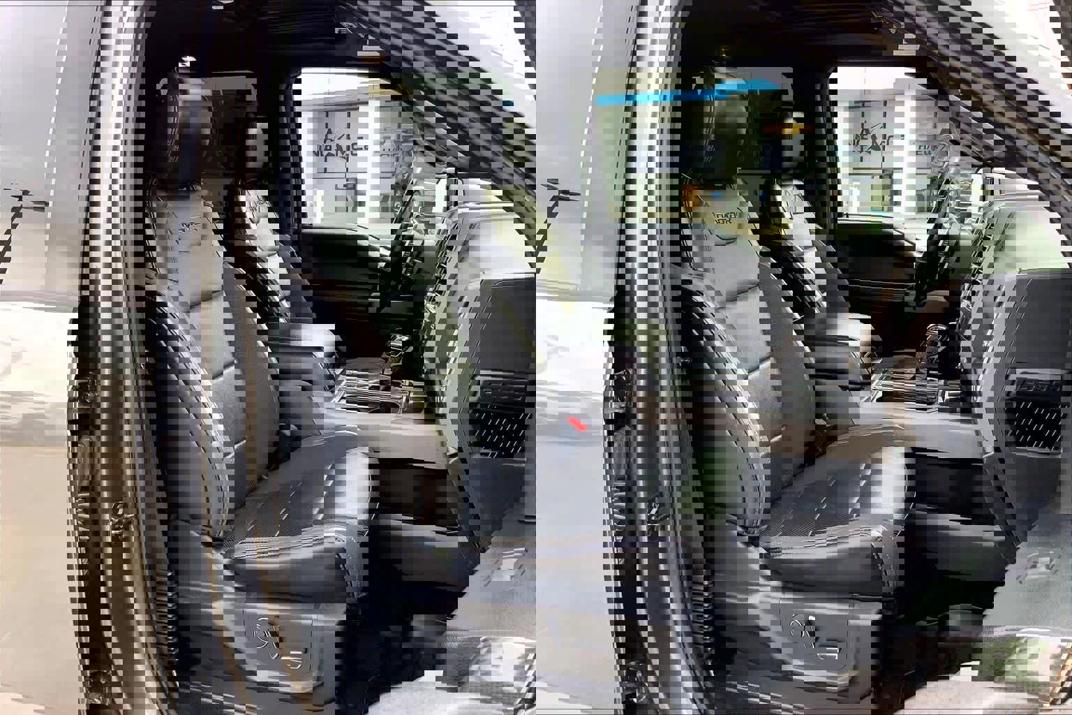 Used 2019 Ford F150 Raptor w/ Equipment Group 802A Luxury image 9