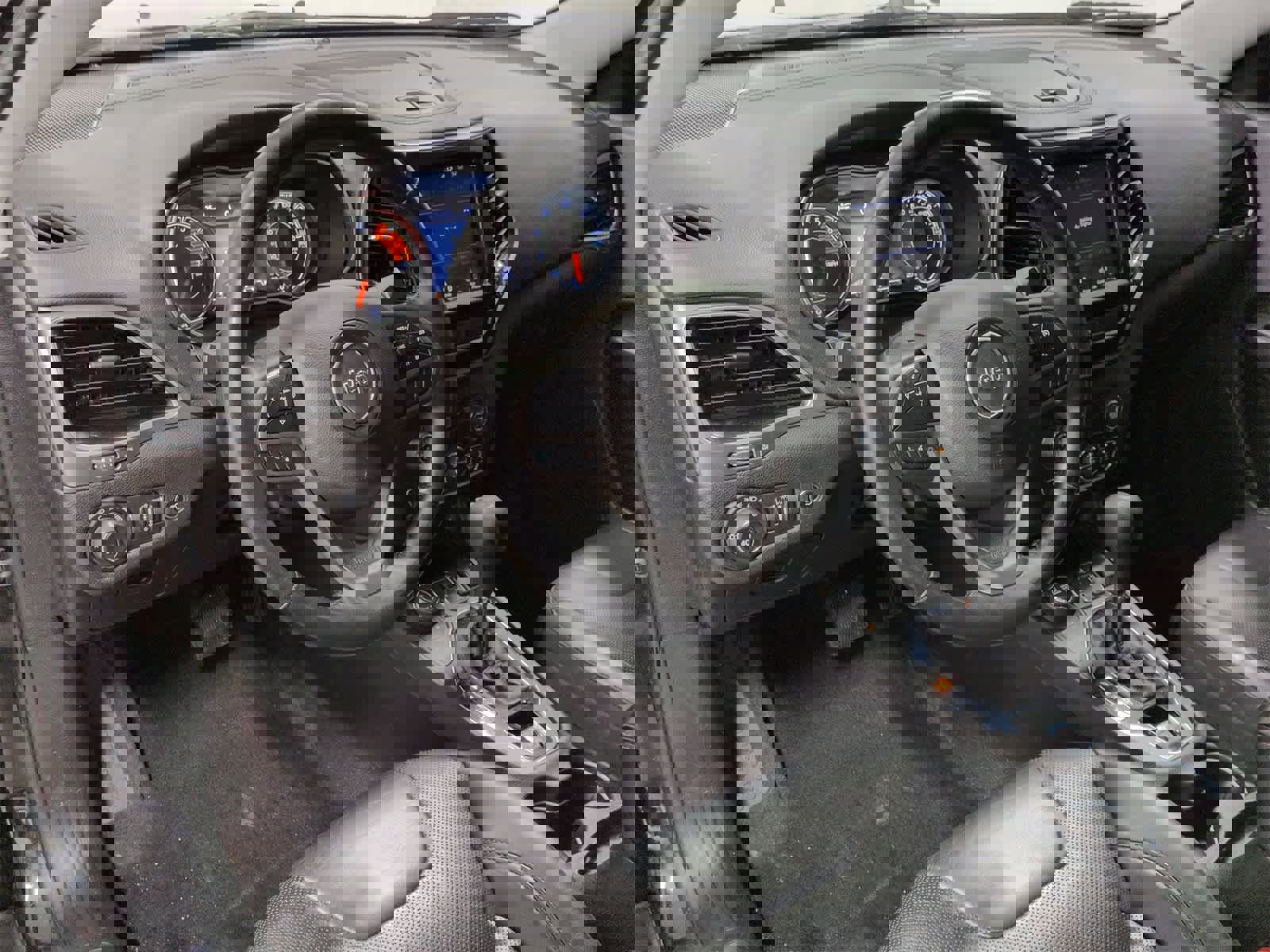 Used 2019 Jeep Cherokee Limited image 10