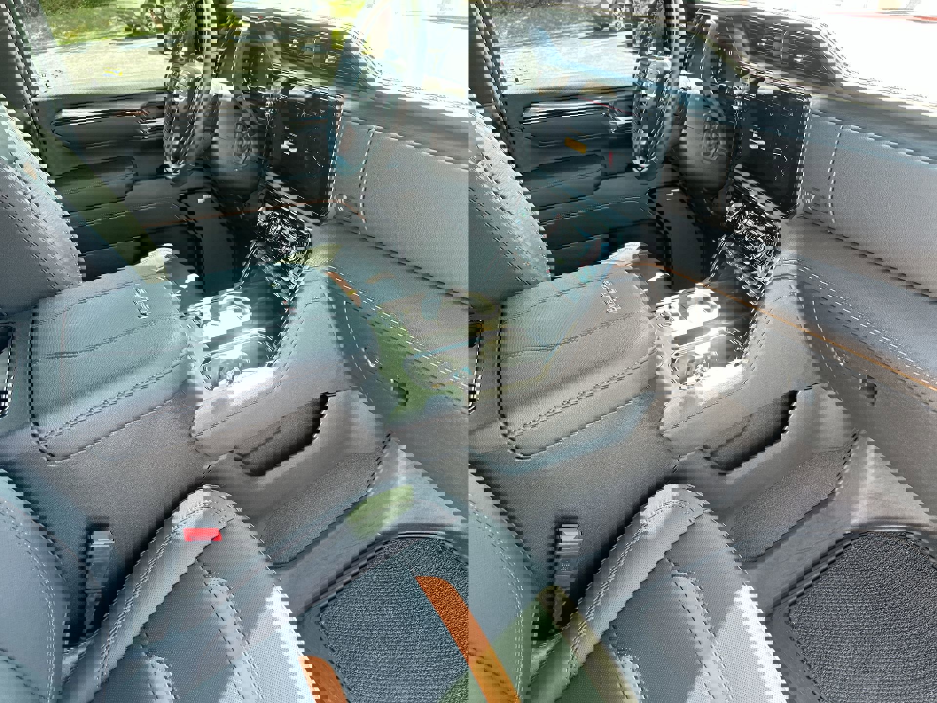 Certified 2024 GMC Sierra 2500 AT4 w/ AT4 Premium Plus Package image 10