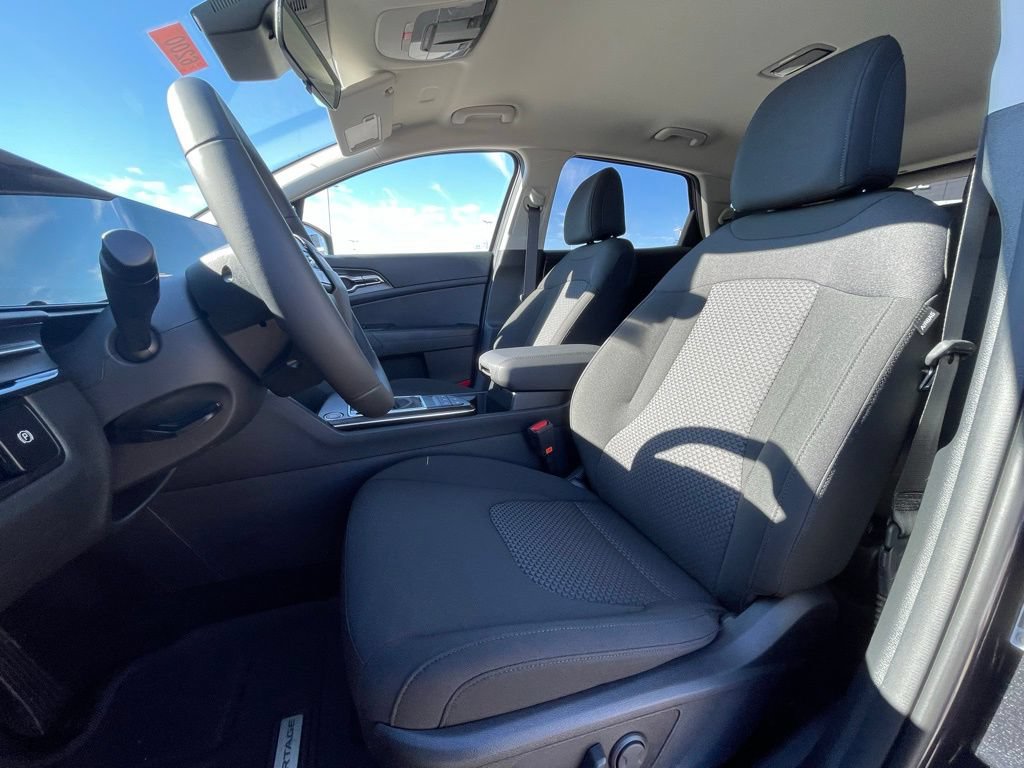 New 2026 Kia Sportage LX w/ LX Convenience Package FWD image 20