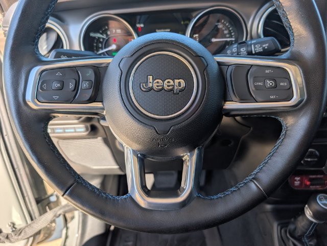Used 2023 Jeep Wrangler Unlimited Rubicon 4xe w/ Cold Weather Group AWD/4WD image 12