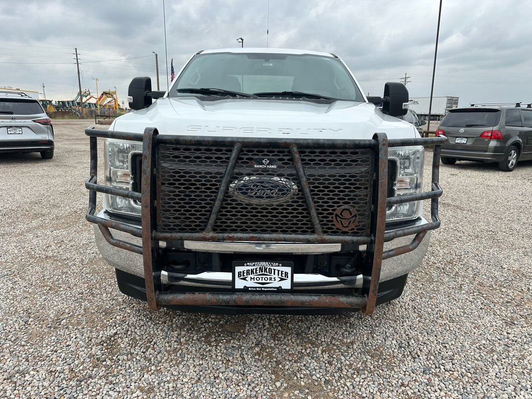 Used 2017 Ford F250 XL w/ Power Equipment Group image 3