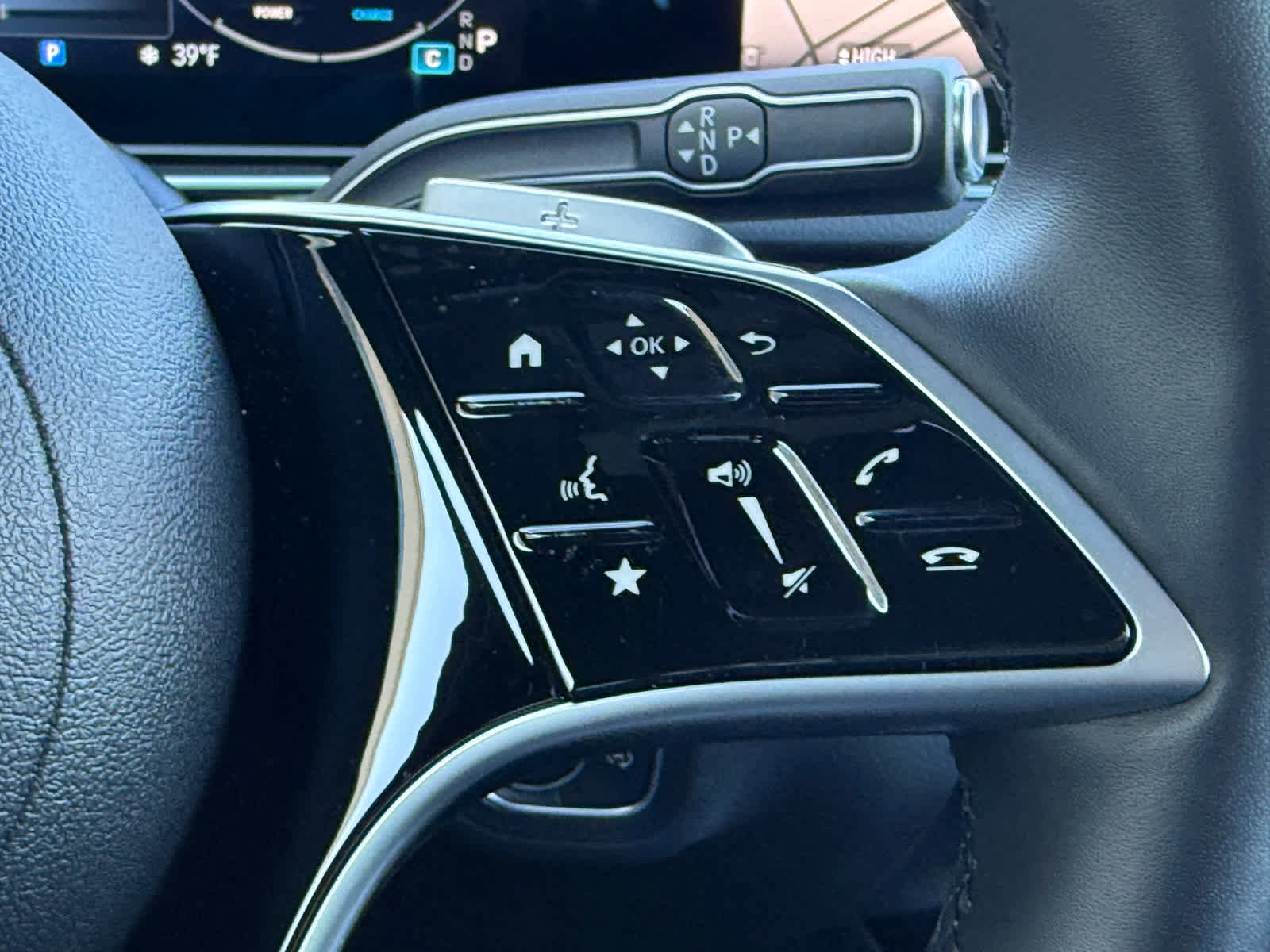 Certified 2025 Mercedes-Benz GLE 350 4MATIC image 21