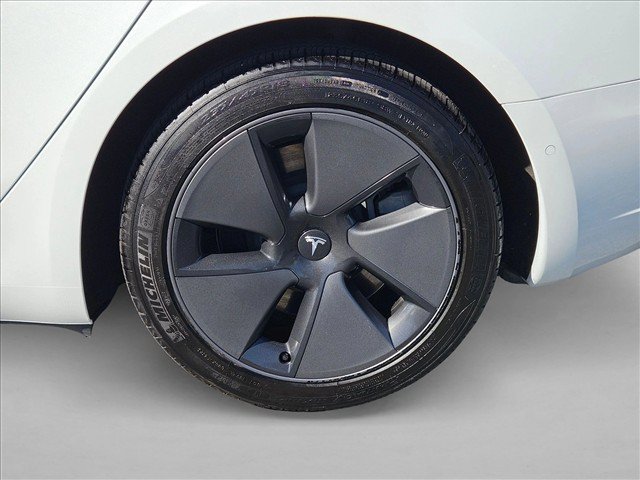 Used 2021 Tesla Model 3 Standard Range Plus RWD image 23