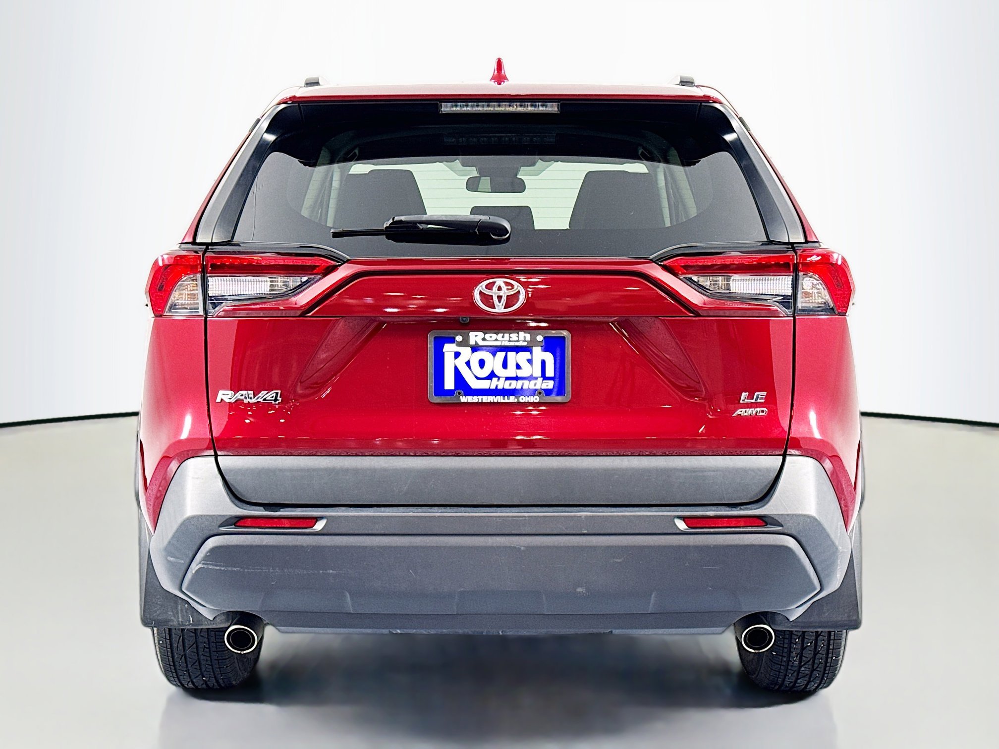Used 2021 Toyota RAV4 LE image 6