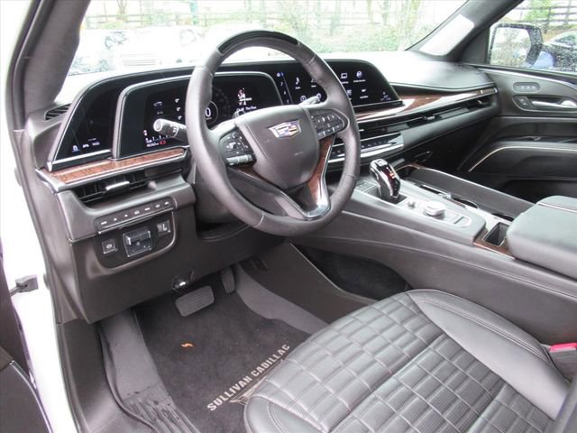 Used 2023 Cadillac Escalade Premium Luxury Platinum w/ LPO, Floor Liner Package AWD/4WD image 18