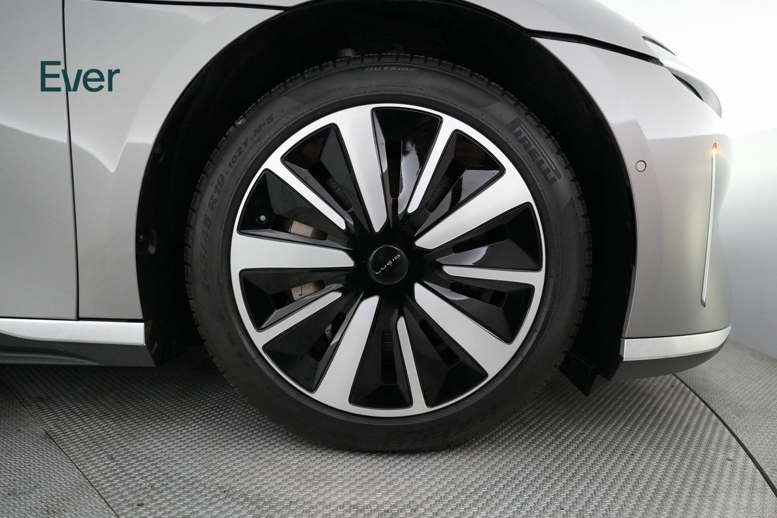 Used 2022 Lucid Air Grand Touring image 18