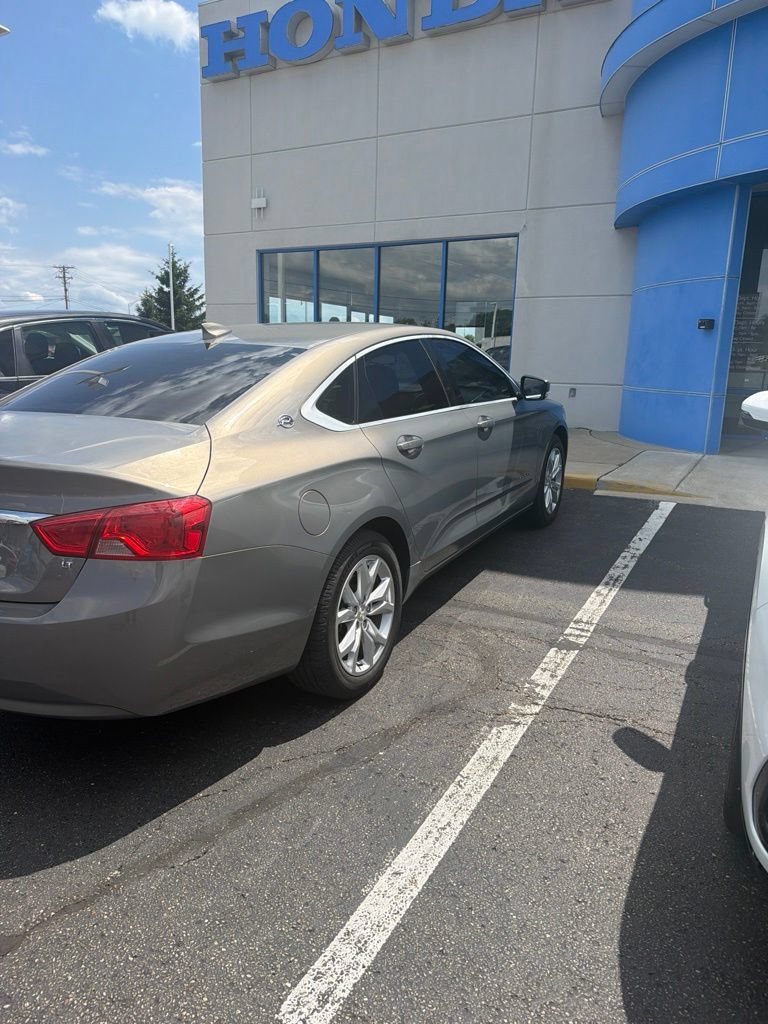 Used 2018 Chevrolet Impala LT FWD image 7