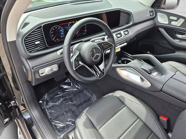 New 2026 Mercedes-Benz GLS 450 4MATIC image 3
