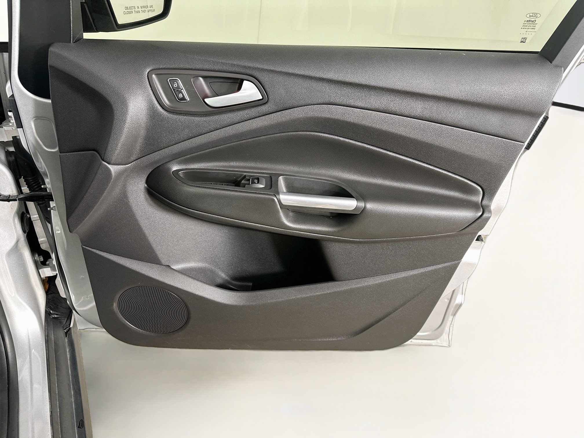 Used 2013 Ford C-MAX Energi SEL FWD image 32