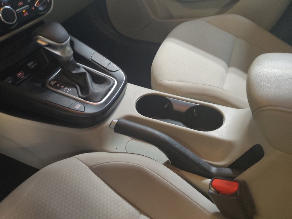 Used 2020 Kia Soul LX FWD image 26