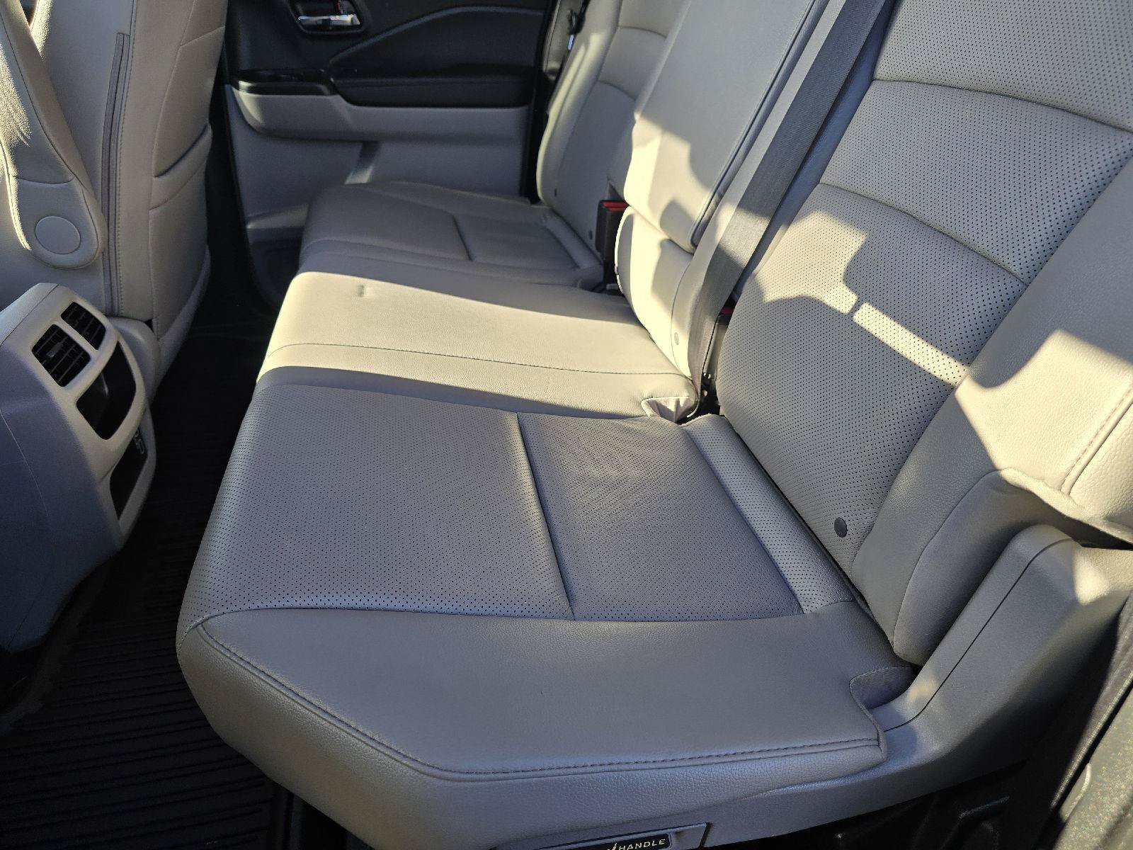 Certified 2019 Honda Ridgeline RTL-T image 18